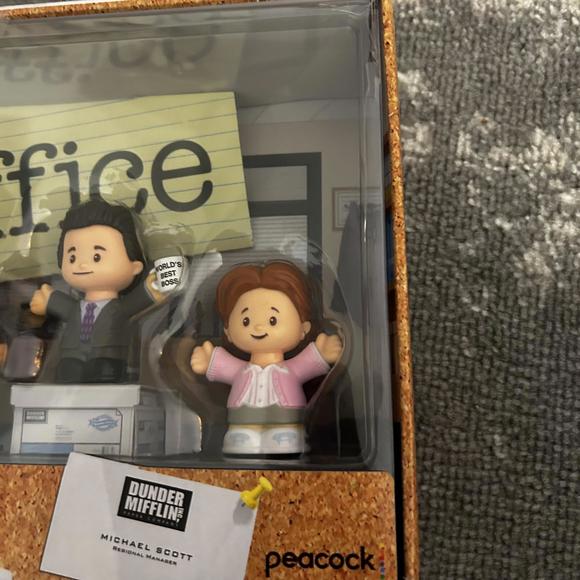 Fisher-Price Little People Collector Set (NEW) - Picture 3 of 4